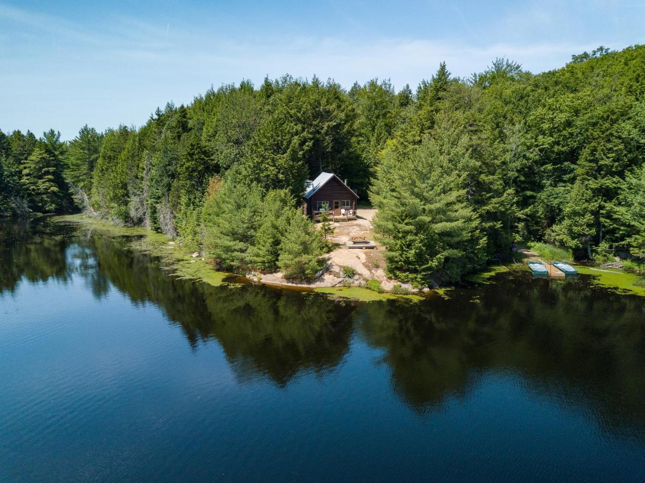 Pourvoirie Du Lac Blanc Saint-Alexis-des-Monts Exterior foto